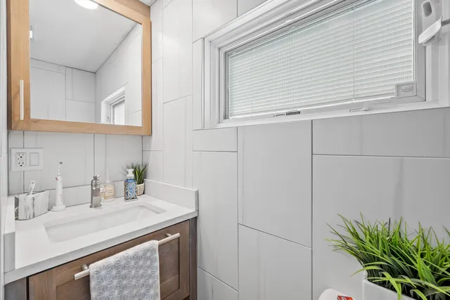 $319,900 | 189 East Grand Avenue, Unit 104, Old Orchard Beach, ME 04064