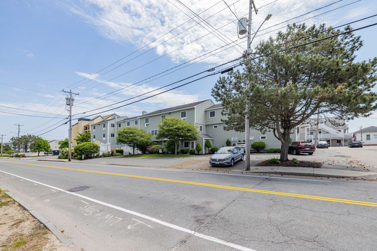 189 East Grand Avenue, Unit 104 Old Orchard Beach, ME 04064 - Photo 28 of 29 3G0A9741