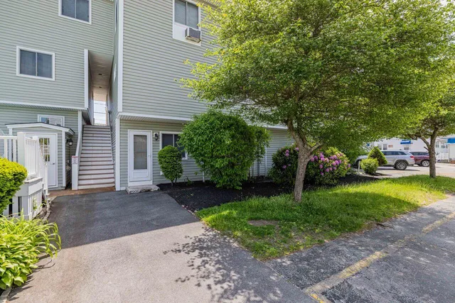 $319,900 | 189 East Grand Avenue, Unit 104, Old Orchard Beach, ME 04064