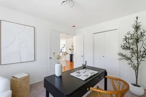 a view of utility room