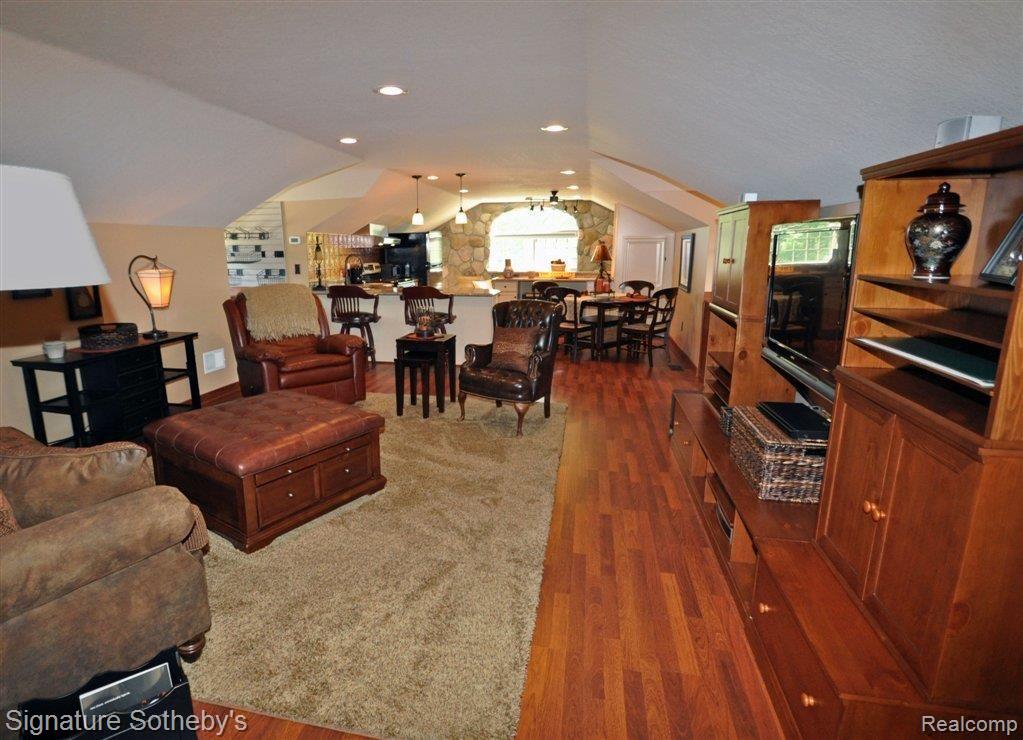 4519 Thornville Road Metamora, MI 48455 - Photo 88 of 99 Awe-inspiring apartment