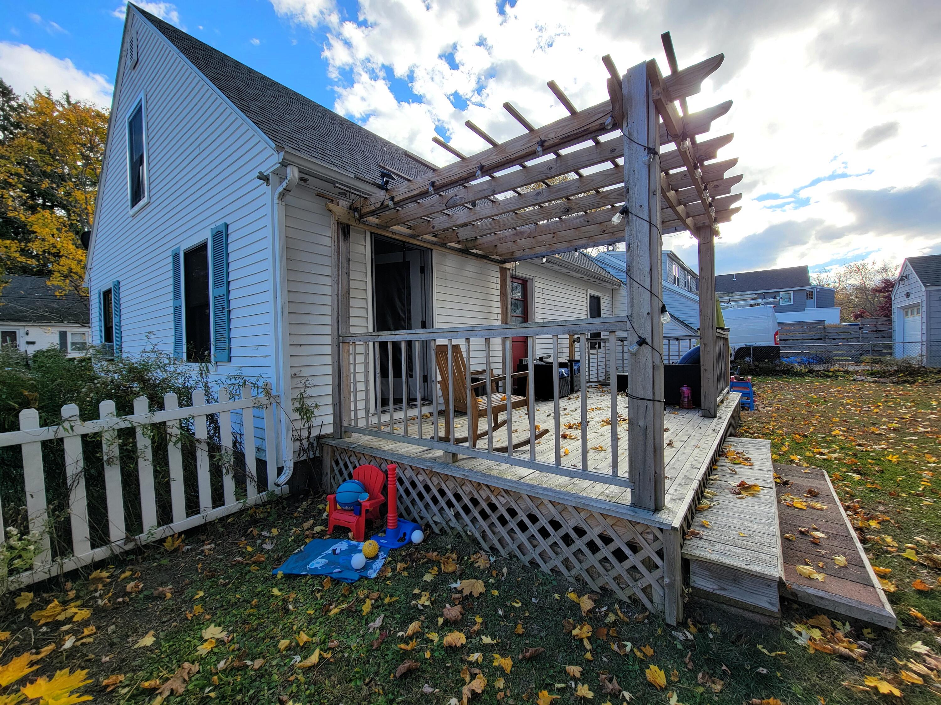40 Locke Street Saco, ME 04072 - Photo 23 of 26 023 - 40 Locke Street