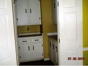 1222 Ridgeway Road Johnson City, TN 37601 - Photo 6 of 16 Butlers Pantry