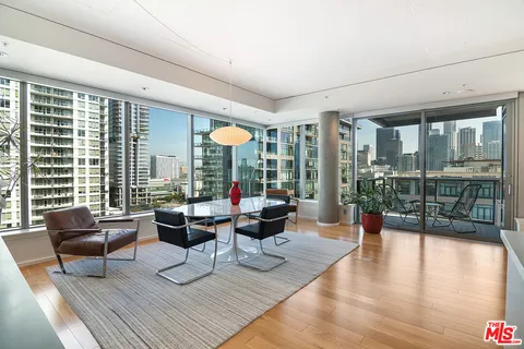 $1,800,000 | 1155 South Grand Avenue, Unit 1511, Los Angeles, CA 90015