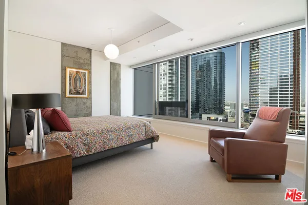 $1,800,000 | 1155 South Grand Avenue, Unit 1511, Los Angeles, CA 90015