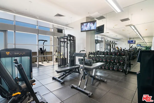 $1,800,000 | 1155 South Grand Avenue, Unit 1511, Los Angeles, CA 90015