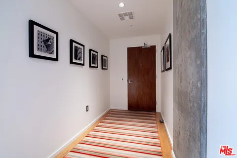 $1,800,000 | 1155 South Grand Avenue, Unit 1511, Los Angeles, CA 90015