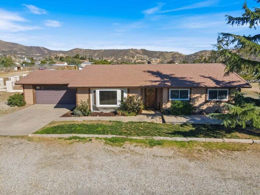 5600 Shannon Valley Road Acton, CA 93510 - Photo 48 of 54 5600p front straight on
