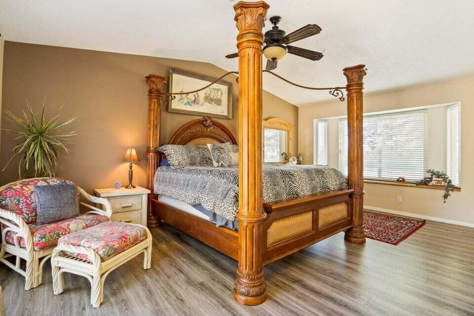5600 master br w-big bed