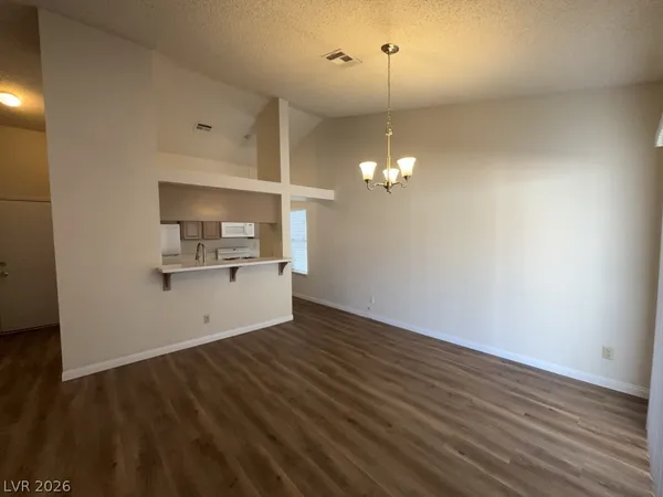 $1,985 | 3927 Broken Oak Lane, North Las Vegas, NV 89032