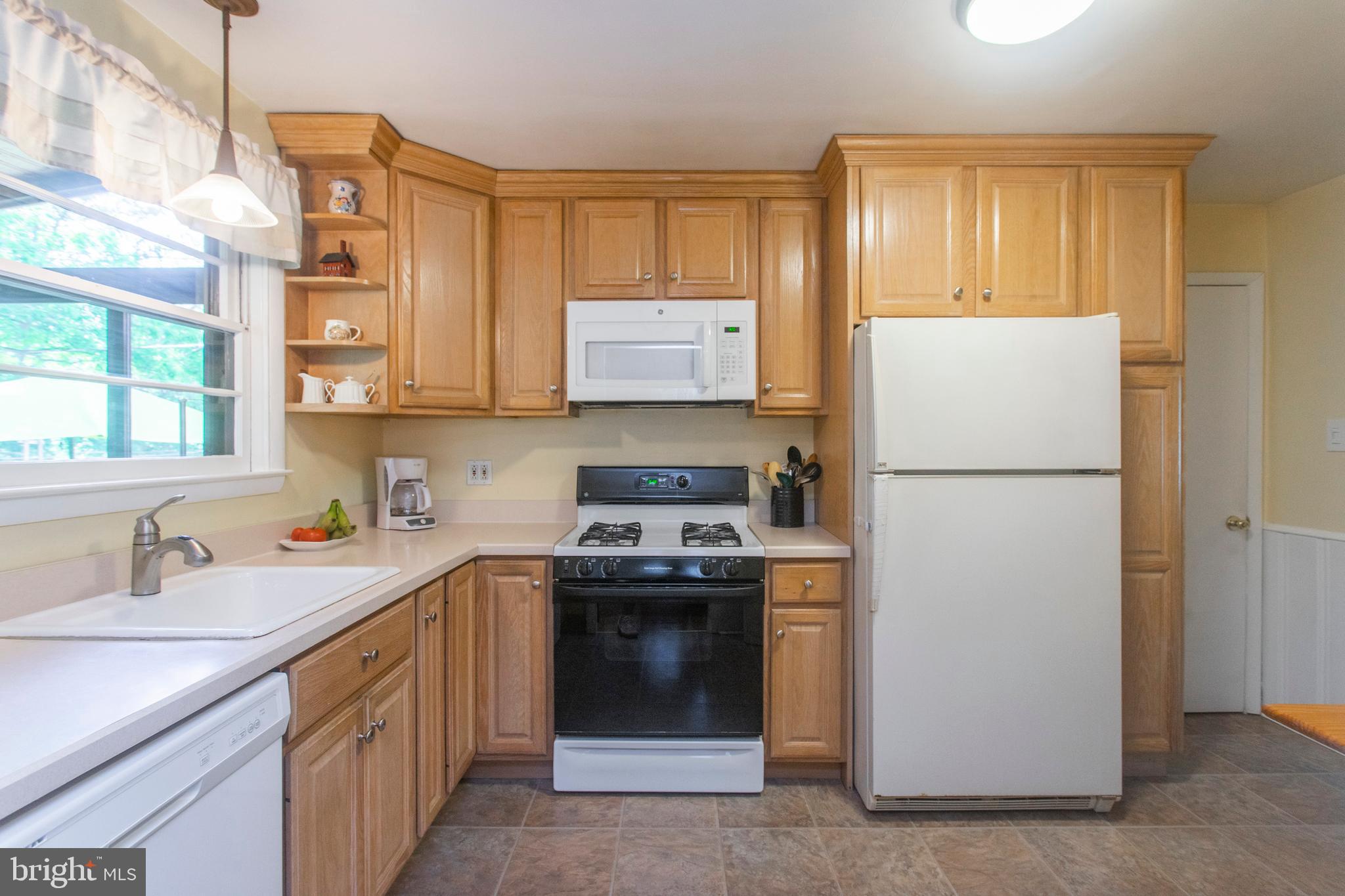 520 Wesley Road Springfield, PA 19064 - Photo 5 of 24