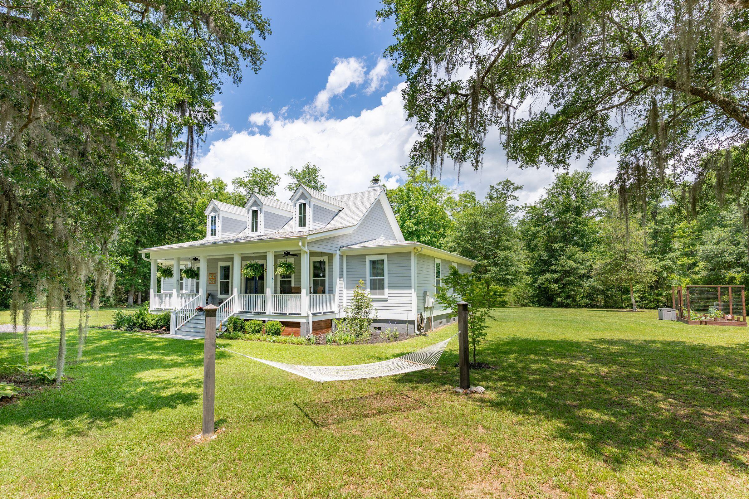 6166 Old Jacksonboro Road Ravenel, SC 29470 - Photo 3 of 69 6166OldJacksonboroRd-KeenEyeMarketing-00