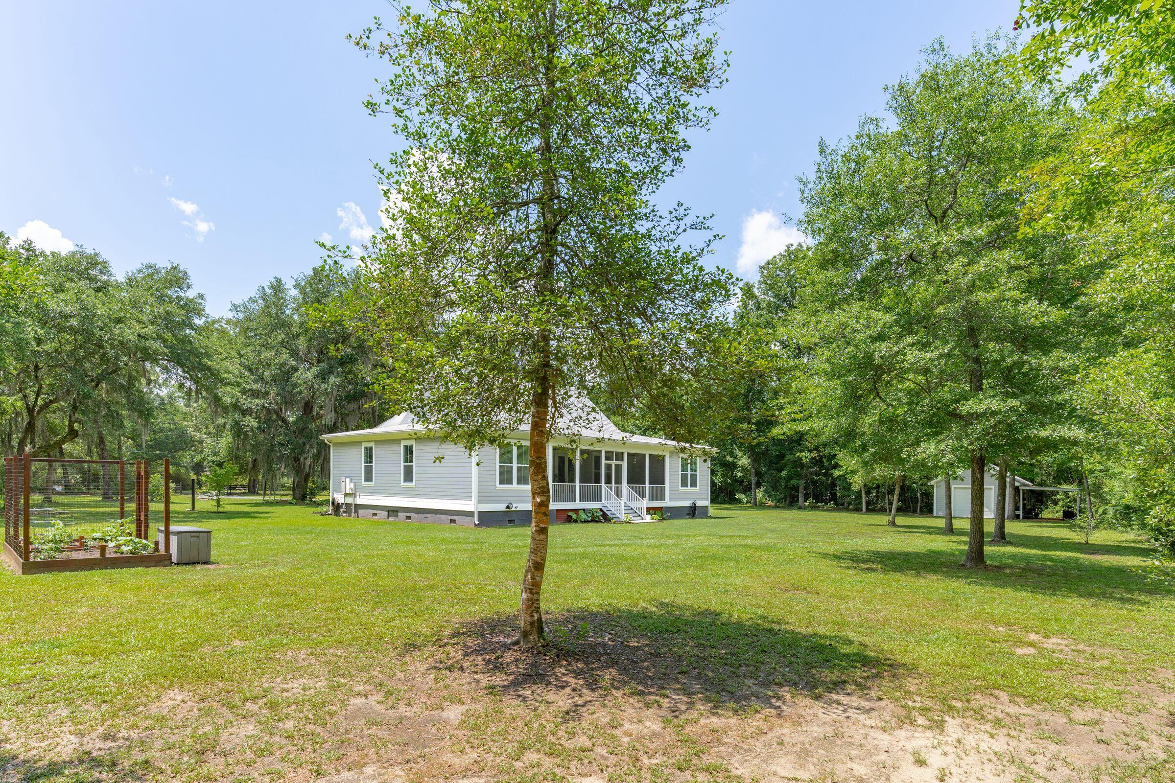 6166 Old Jacksonboro Road Ravenel, SC 29470 - Photo 52 of 69 6166OldJacksonboroRd-KeenEyeMarketing-05