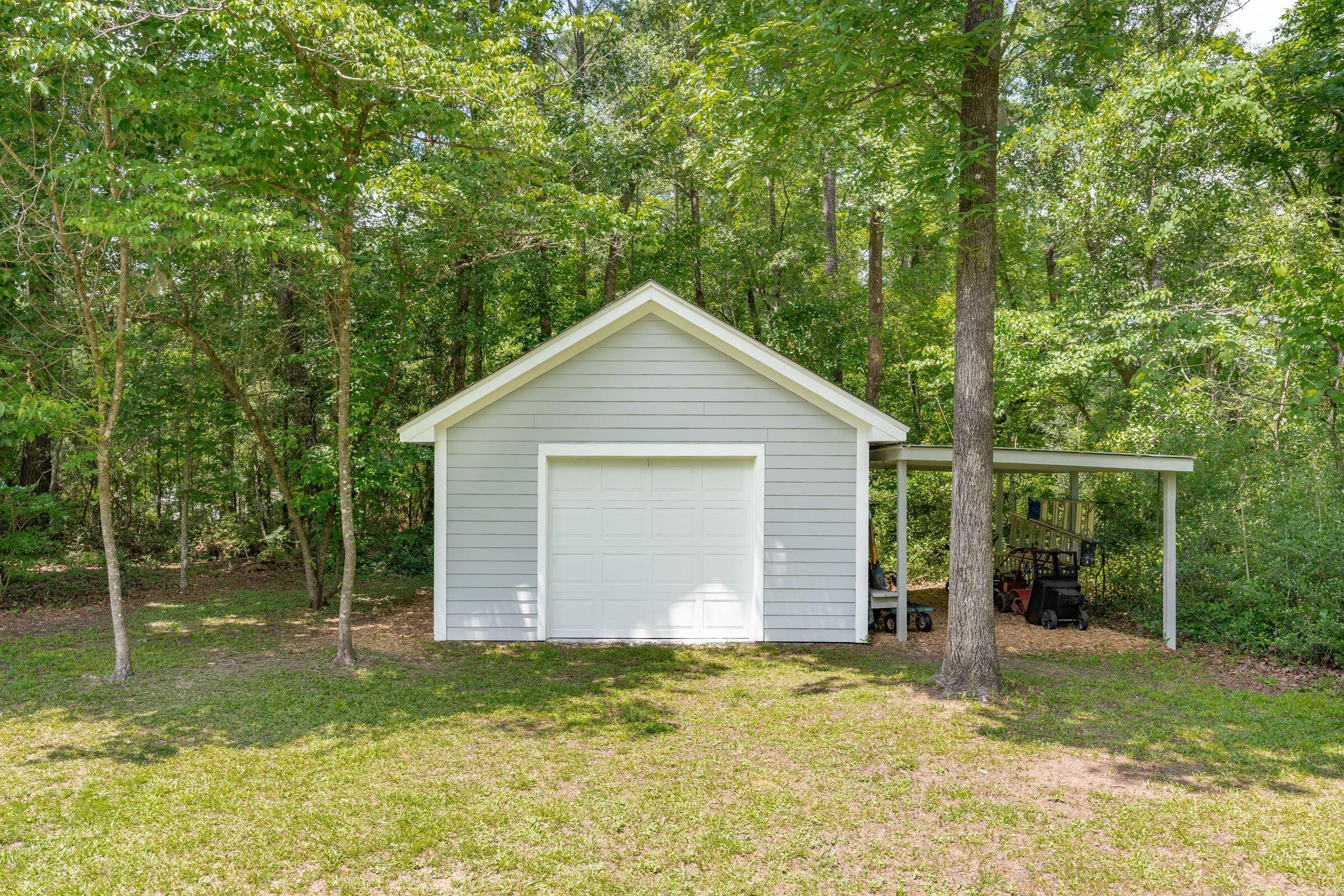 6166 Old Jacksonboro Road Ravenel, SC 29470 - Photo 54 of 69 6166OldJacksonboroRd-KeenEyeMarketing-05