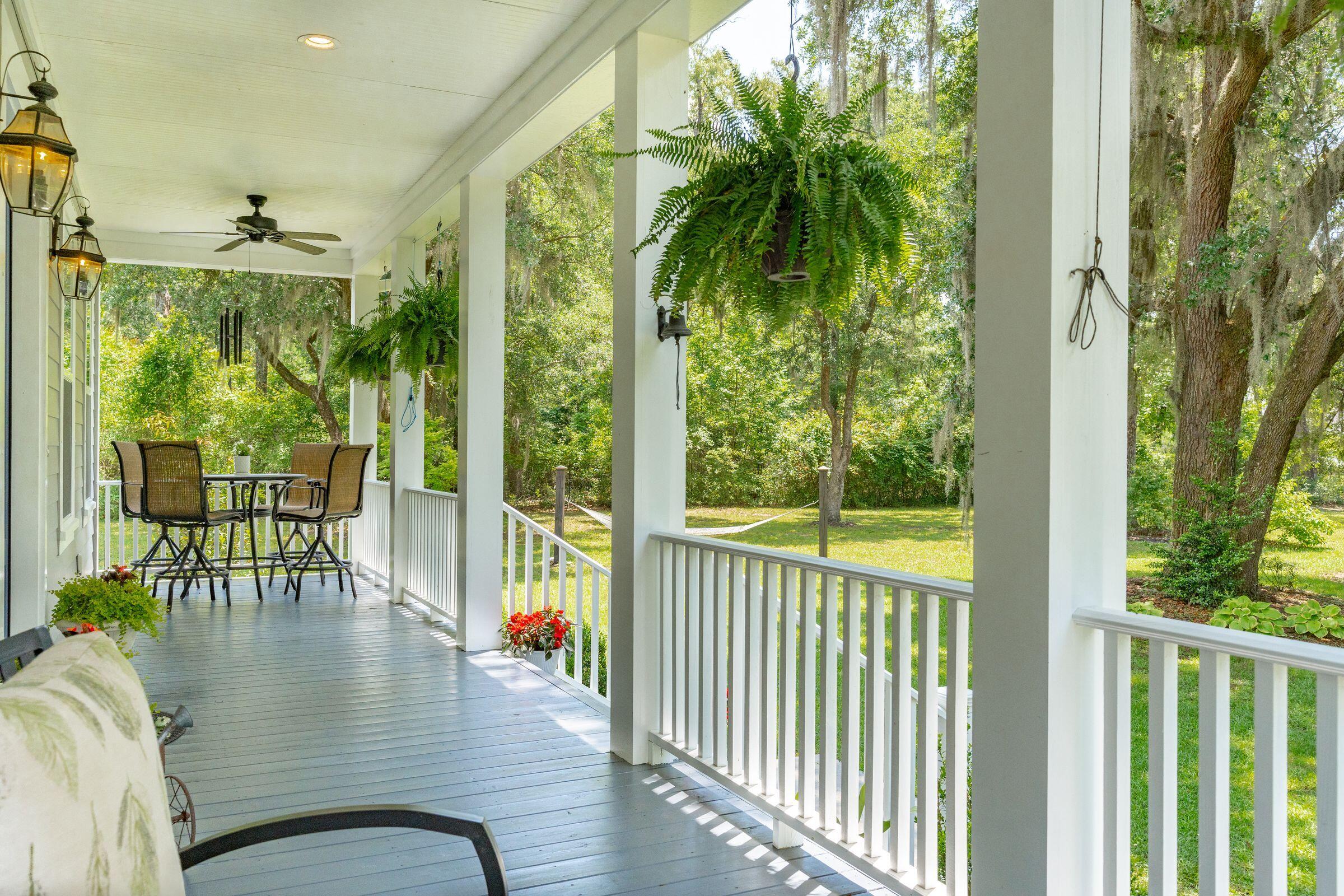 6166 Old Jacksonboro Road Ravenel, SC 29470 - Photo 7 of 69 6166OldJacksonboroRd-KeenEyeMarketing-00