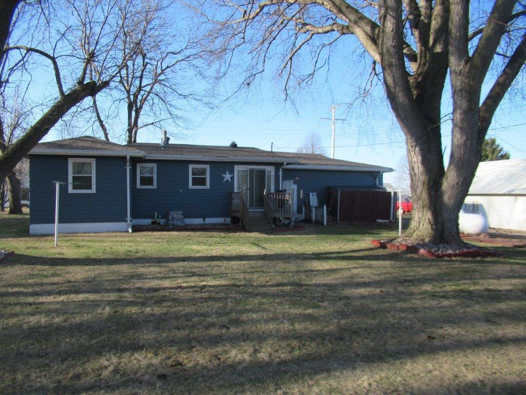 204 West 3rd Street Hills, MN 56138 - Photo 9 of 11