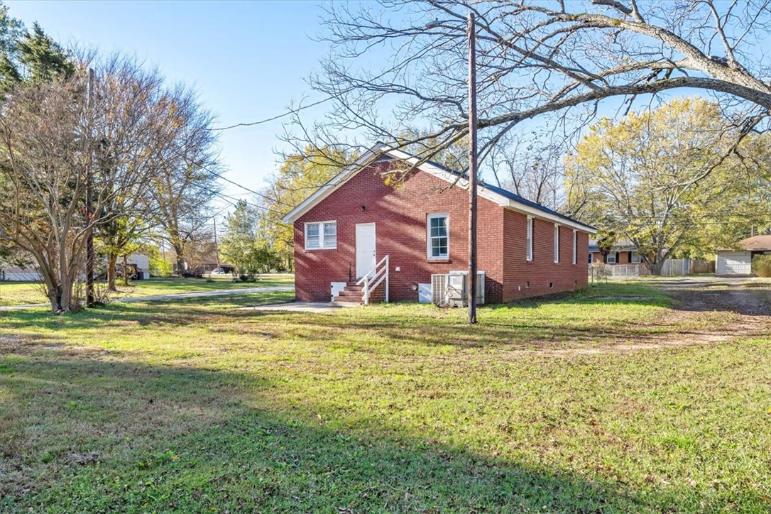 2435 South McDuffie Street Anderson, SC 29624 - Photo 22 of 25