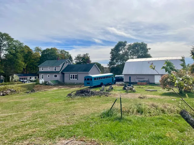 $394,500 | 528 North Parish Road, Turner, ME 04282