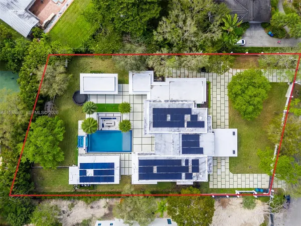 $8,895,000 | 6300 Southwest 126th Street, Pinecrest, FL 33156
