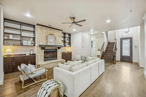 $939,000 | 5717 Naples Drive, Flower Mound, TX 75028