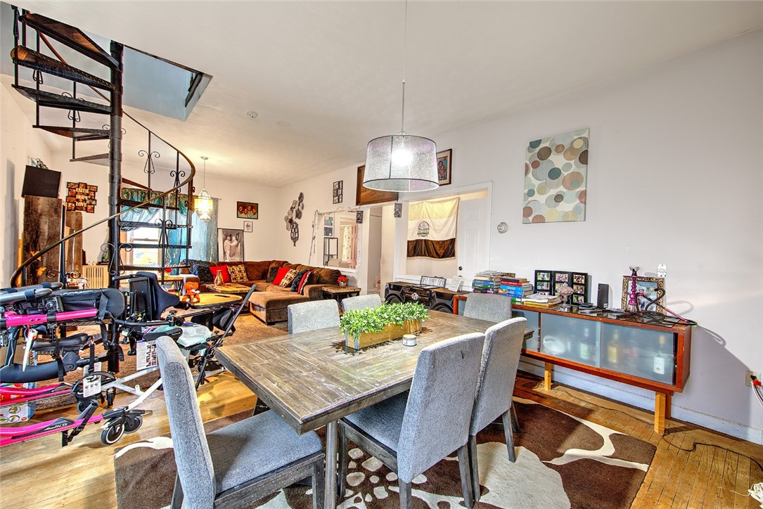 98 Summit Street Pawtucket, RI 02860 - Photo 5 of 20