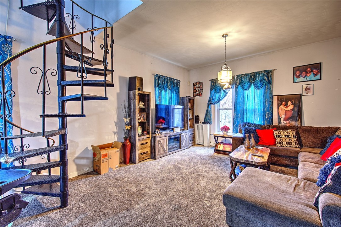 98 Summit Street Pawtucket, RI 02860 - Photo 6 of 20