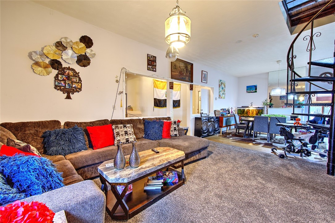 98 Summit Street Pawtucket, RI 02860 - Photo 7 of 20