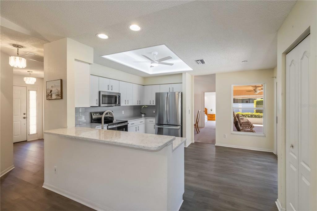 5864 Tyler Road Venice, FL 34293 - Photo 4 of 36