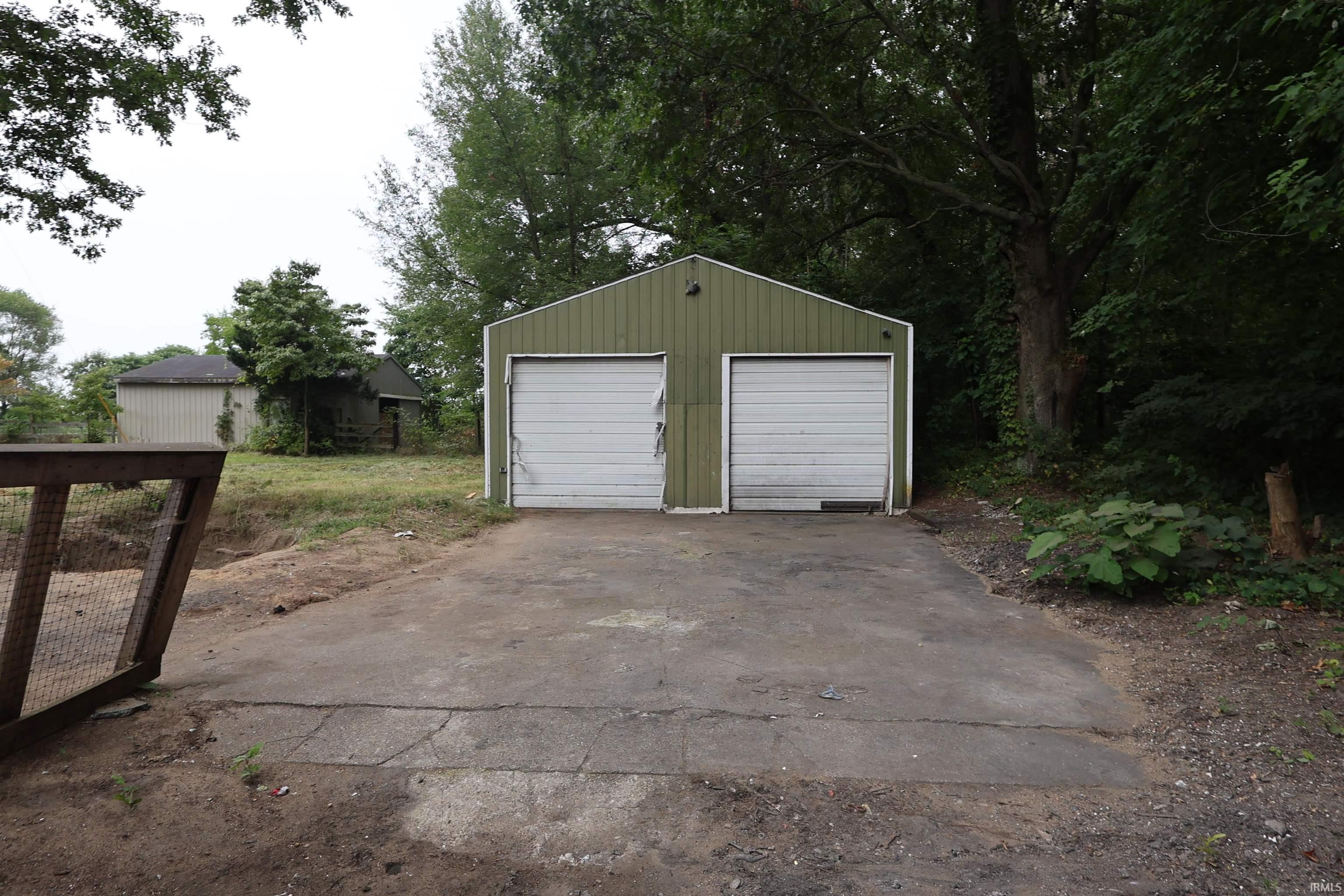 21468 State Line Road Bristol, IN 46507 - Photo 8 of 17