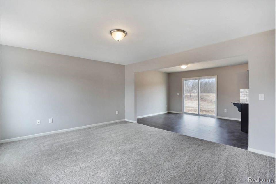 2556 Wood Ridge Drive Adrian, MI 49221 - Photo 7 of 23