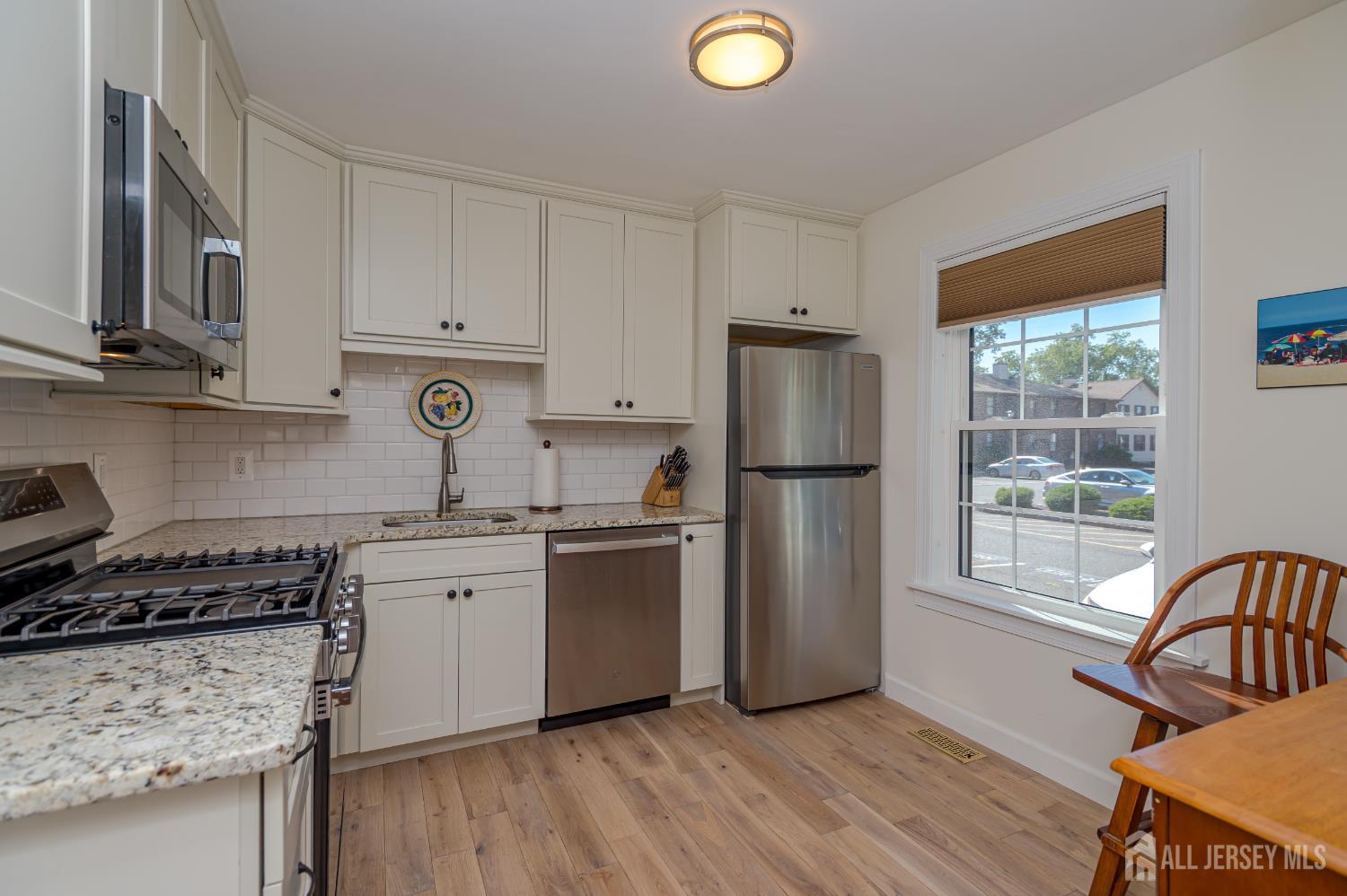 25 Foxhall, Unit 25 Middlesex, NJ 08846 - Photo 11 of 28