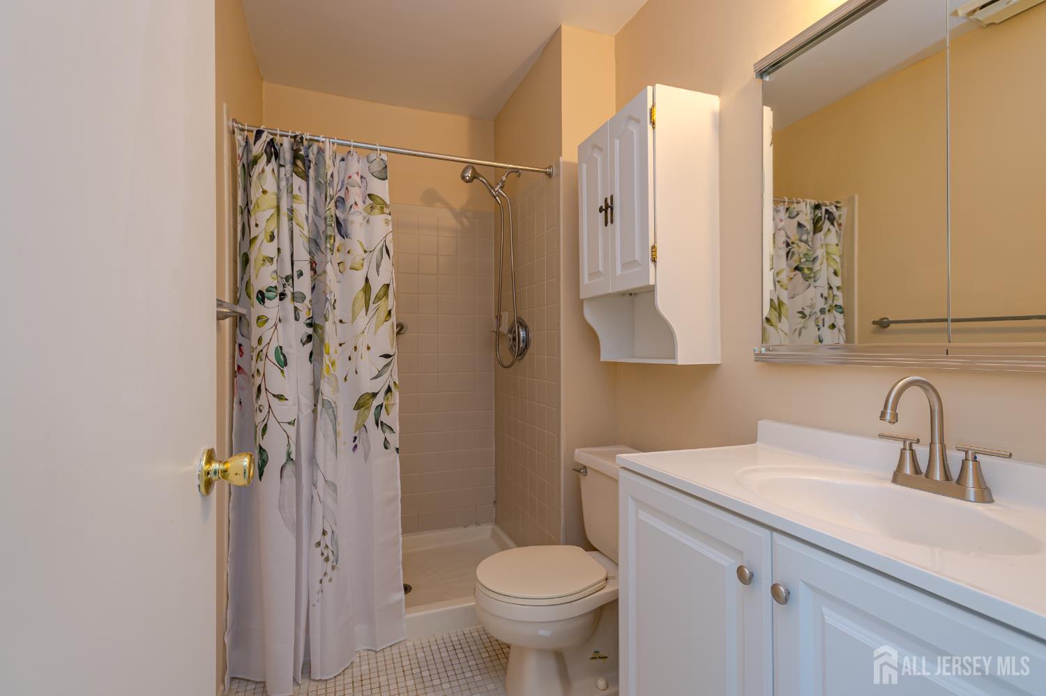 25 Foxhall, Unit 25 Middlesex, NJ 08846 - Photo 16 of 28