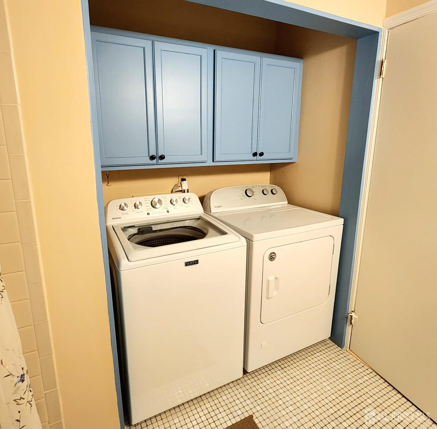 25 Foxhall, Unit 25 Middlesex, NJ 08846 - Photo 28 of 28