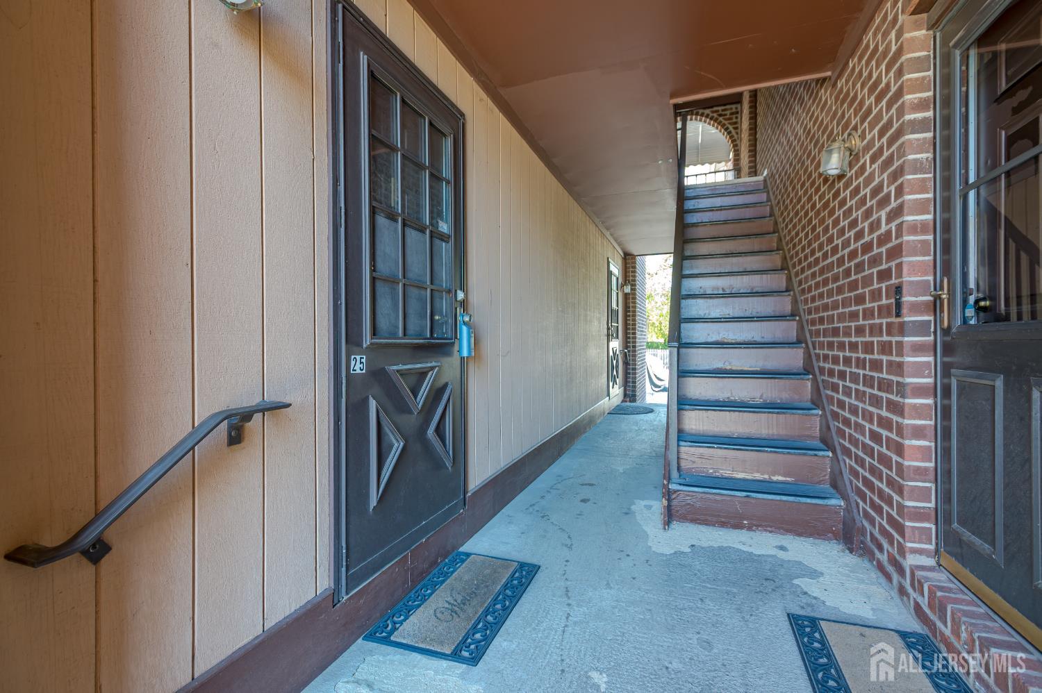 25 Foxhall, Unit 25 Middlesex, NJ 08846 - Photo 3 of 28