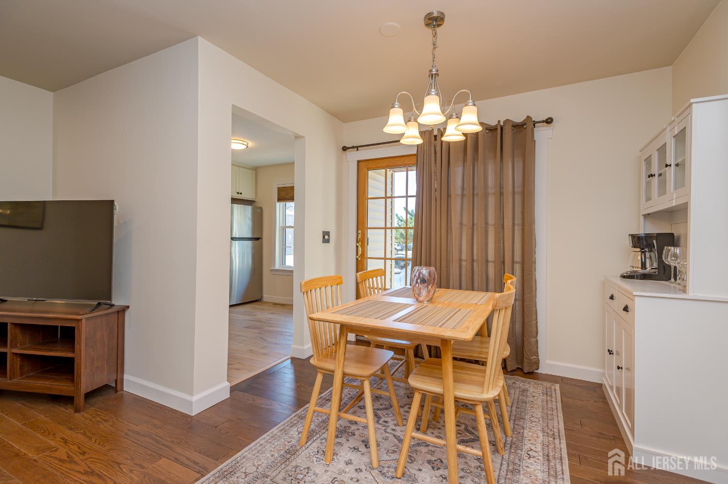 25 Foxhall, Unit 25 Middlesex, NJ 08846 - Photo 8 of 28