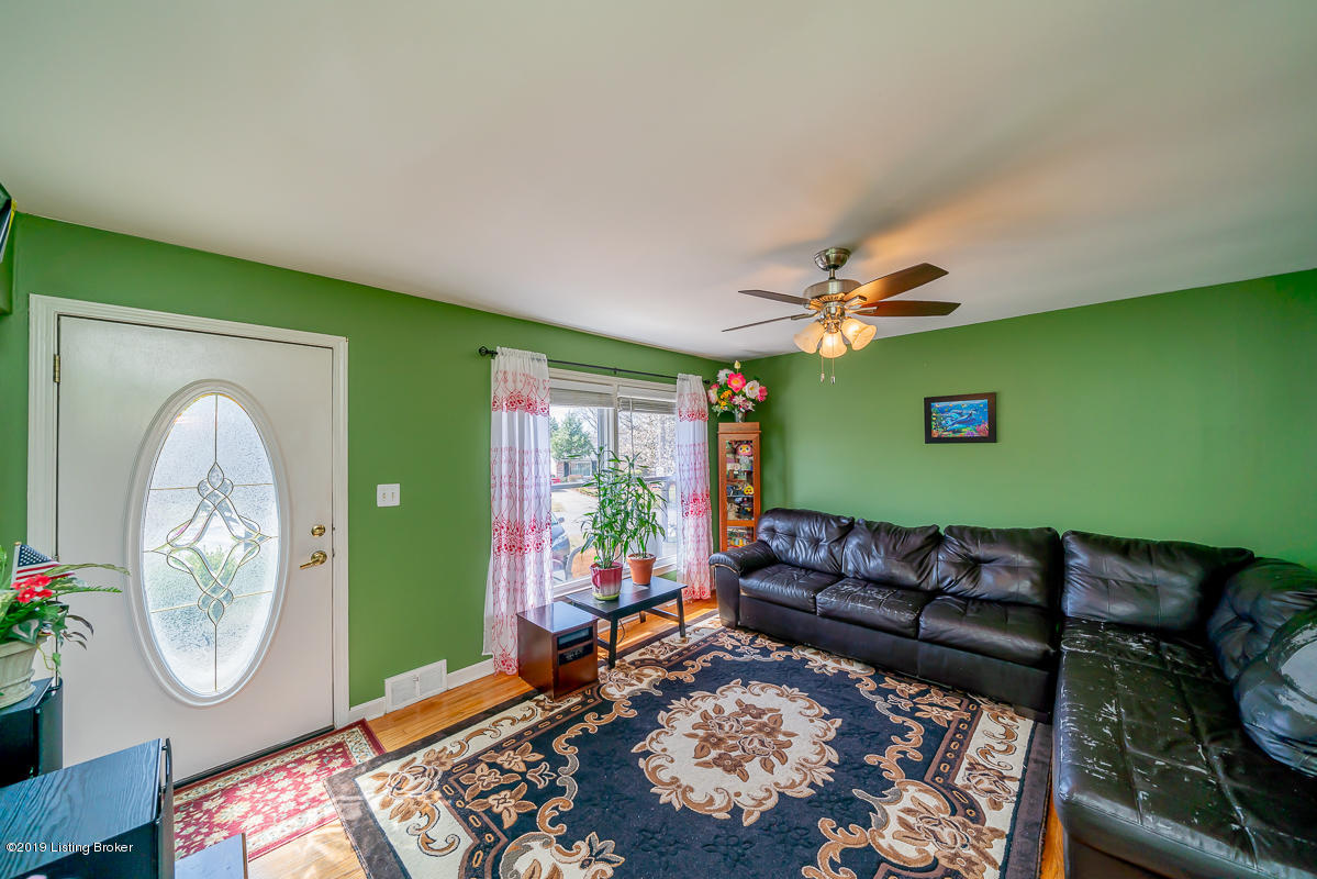 1007 Franelm Road Louisville, KY 40214 - Photo 5 of 43 1007 Franelm Rd L-16