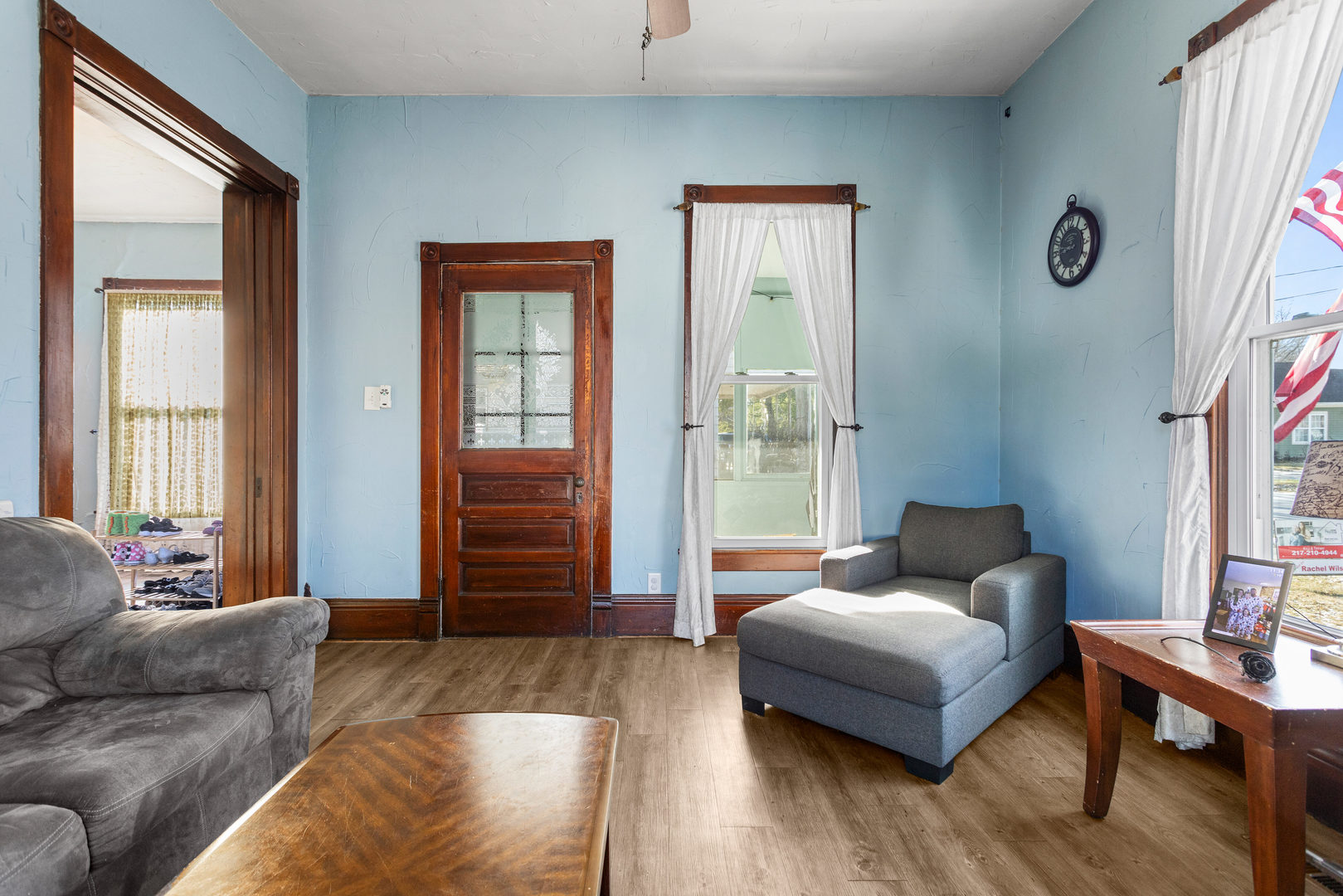 457 South Independence Street Monticello, IL 61856 - Photo 14 of 33 a living room with furniture and a window