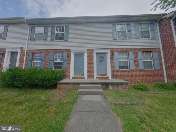 $1,595 | 118 Parkside Drive, Winchester, VA 22602