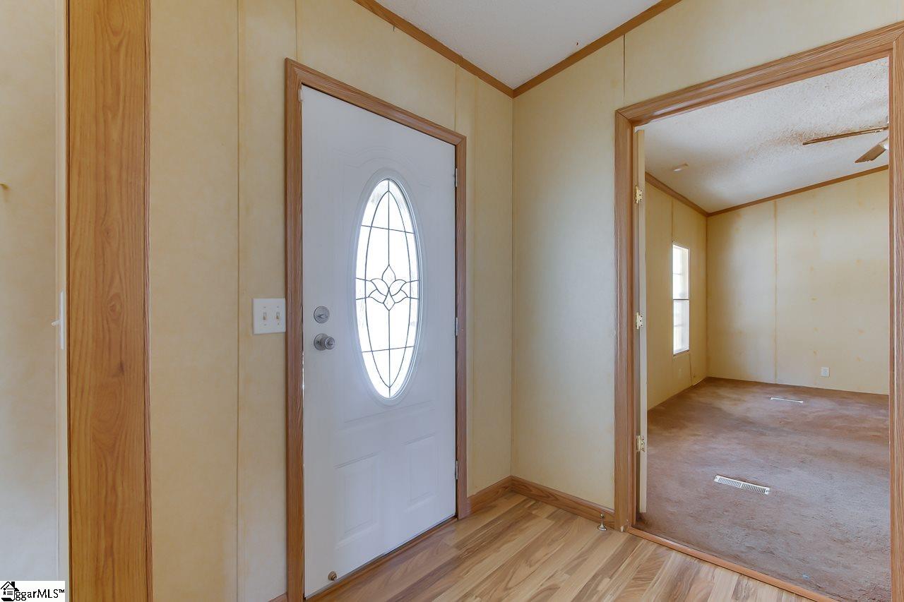 269 Baker Road Pelzer, SC 29669 - Photo 3 of 29