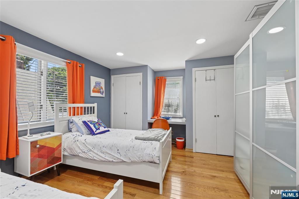 1474 Windsor Road Teaneck, NJ 07666 - Photo 34 of 41