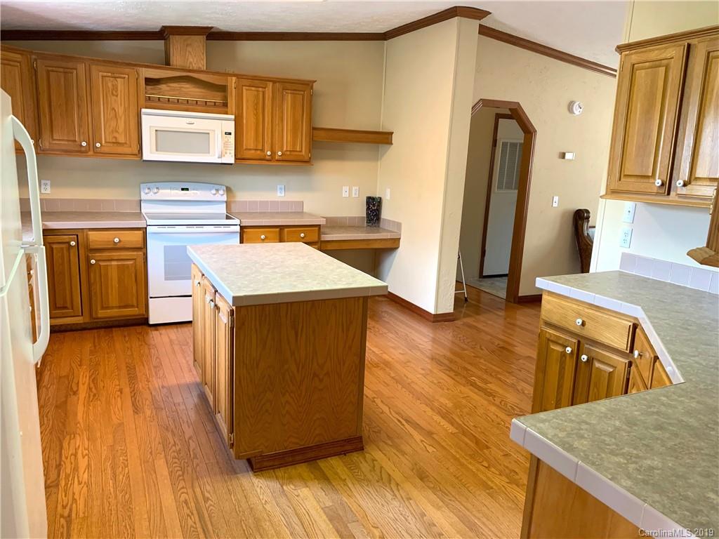 298 Rustic Ridge Drive Canton, NC 28716 - Photo 18 of 34