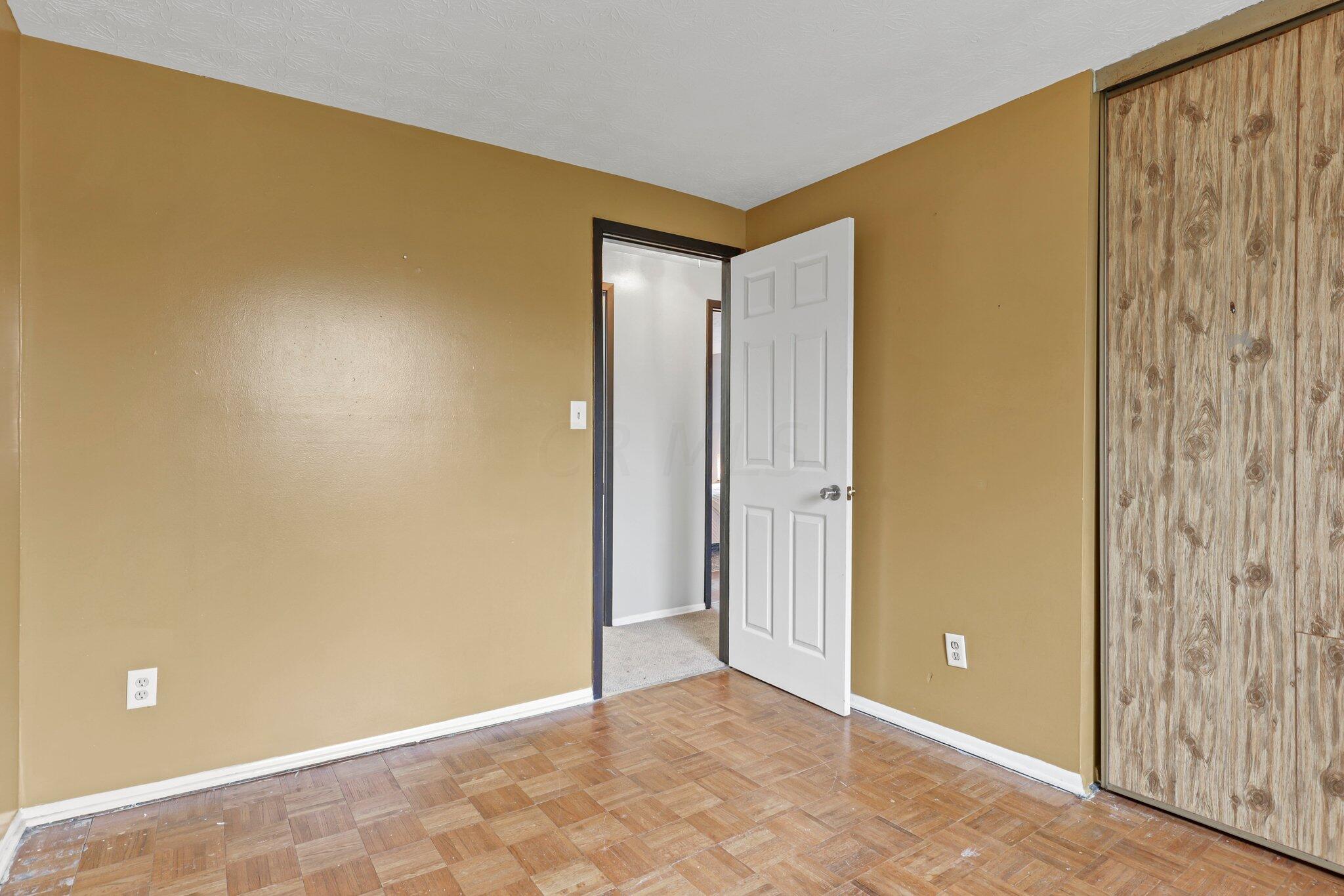 910 Ruma Road Columbus, OH 43207 - Photo 39 of 43 39-web-or-mls-0N4A3428