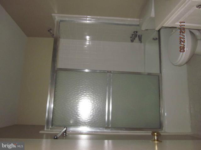 8463 Brainerd Court Springfield, VA 22153 - Photo 5 of 11 Bath