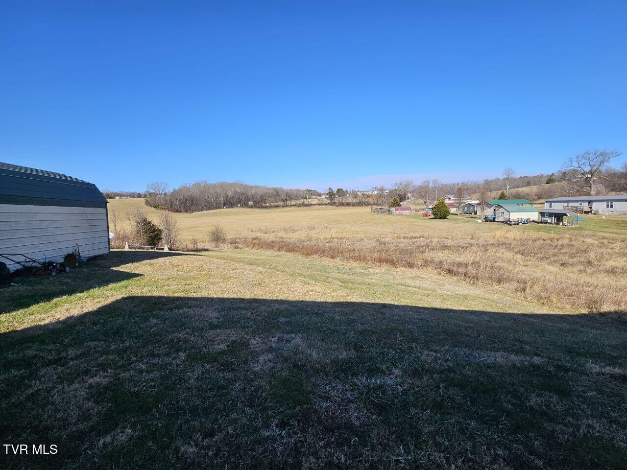 68 Poplar Springs Road Greeneville, TN 37743 - Photo 5 of 25 05