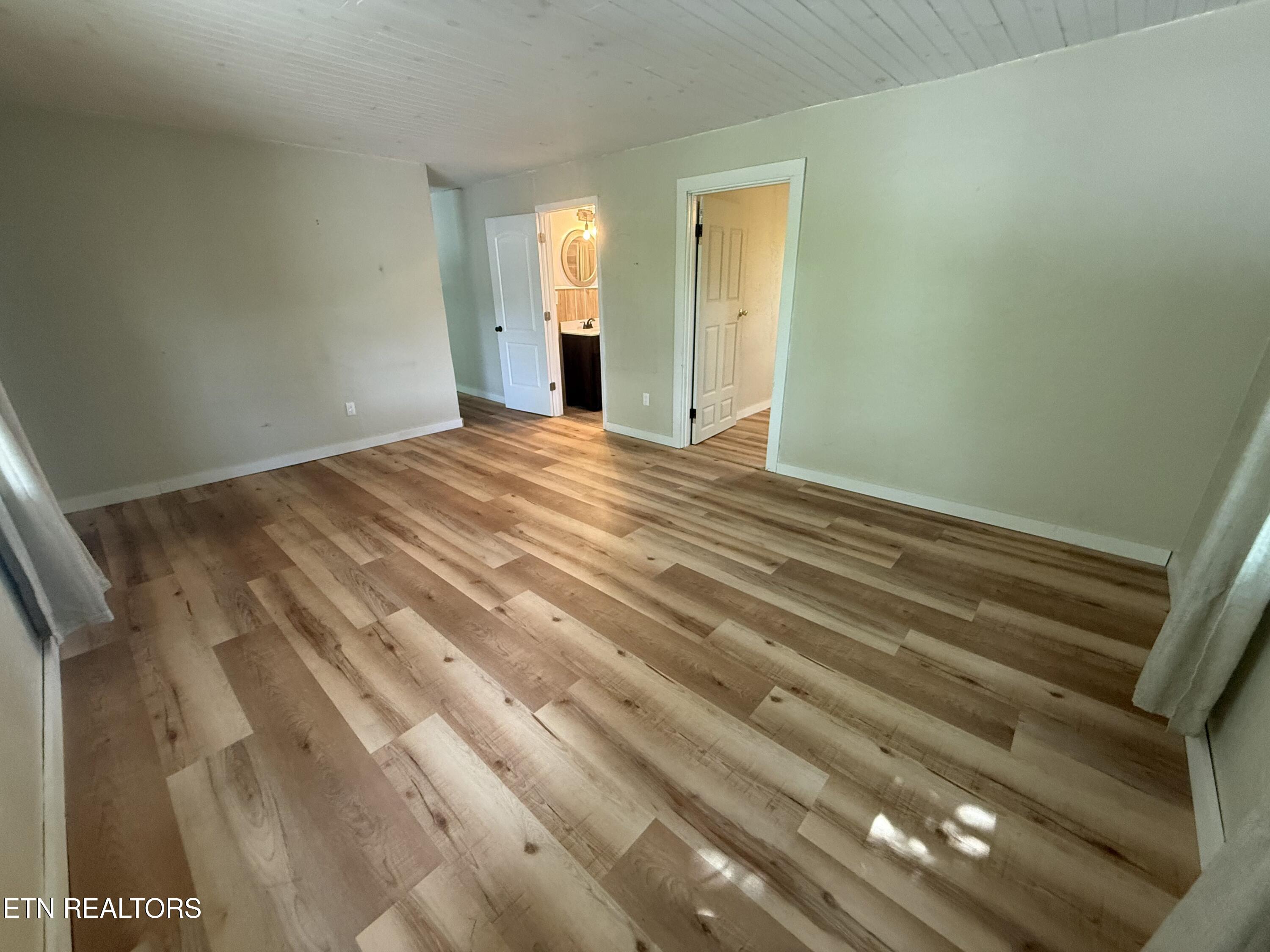 2850 Hodges Ferry Road Kodak, TN 37764 - Photo 13 of 35 Living Area