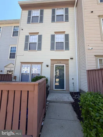 $2,600 | 4118 Peppertree Lane, Unit 4118, Silver Spring, MD 20906