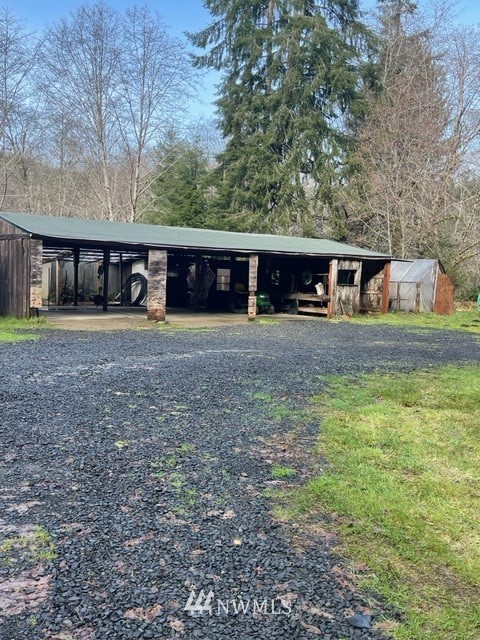 323 Smith Creek Road Raymond, WA 98577 - Photo 3 of 16 Gallery Image 3