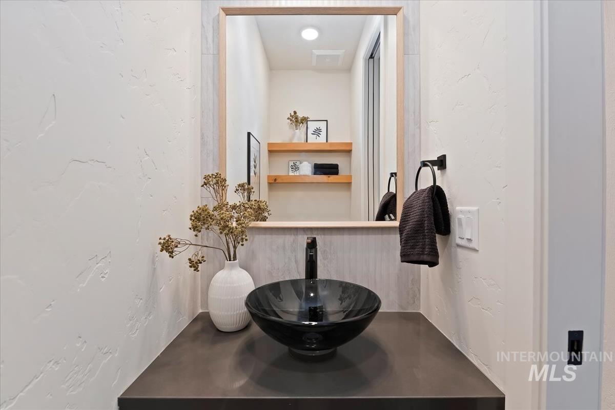 60 North Feather Reed Avenue Meridian, ID 83642 - Photo 22 of 50