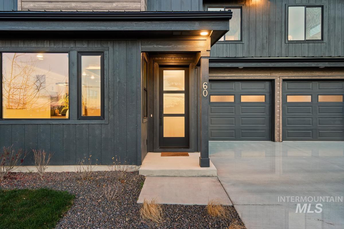 60 North Feather Reed Avenue Meridian, ID 83642 - Photo 3 of 50