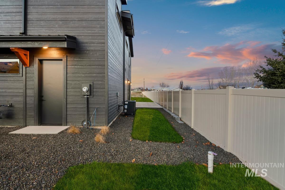 60 North Feather Reed Avenue Meridian, ID 83642 - Photo 45 of 50